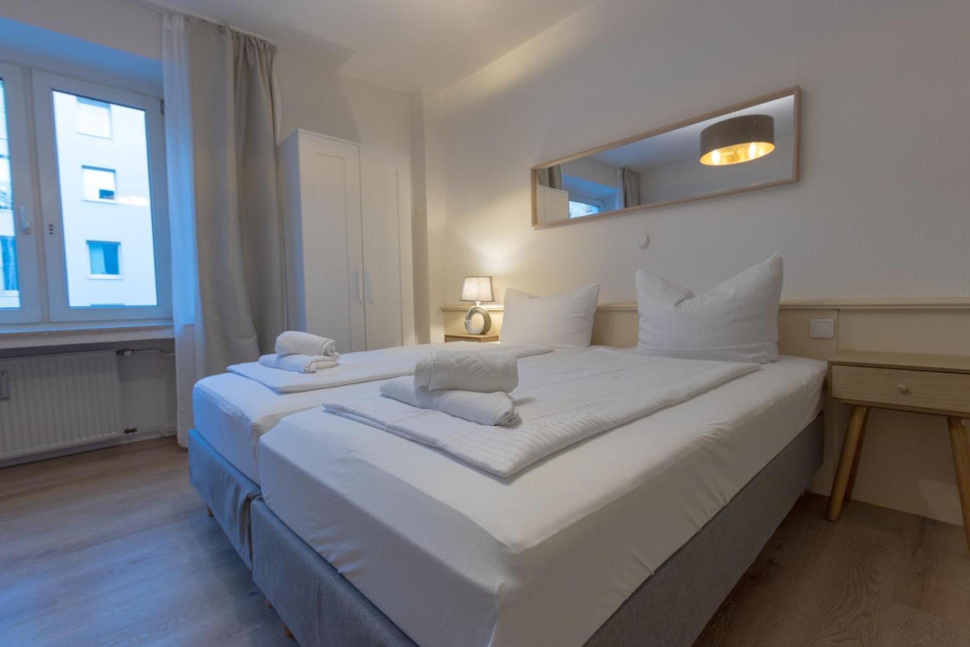 Hotel Dörenkamp by Vivere Stays Düsseldorf Exteriör bild