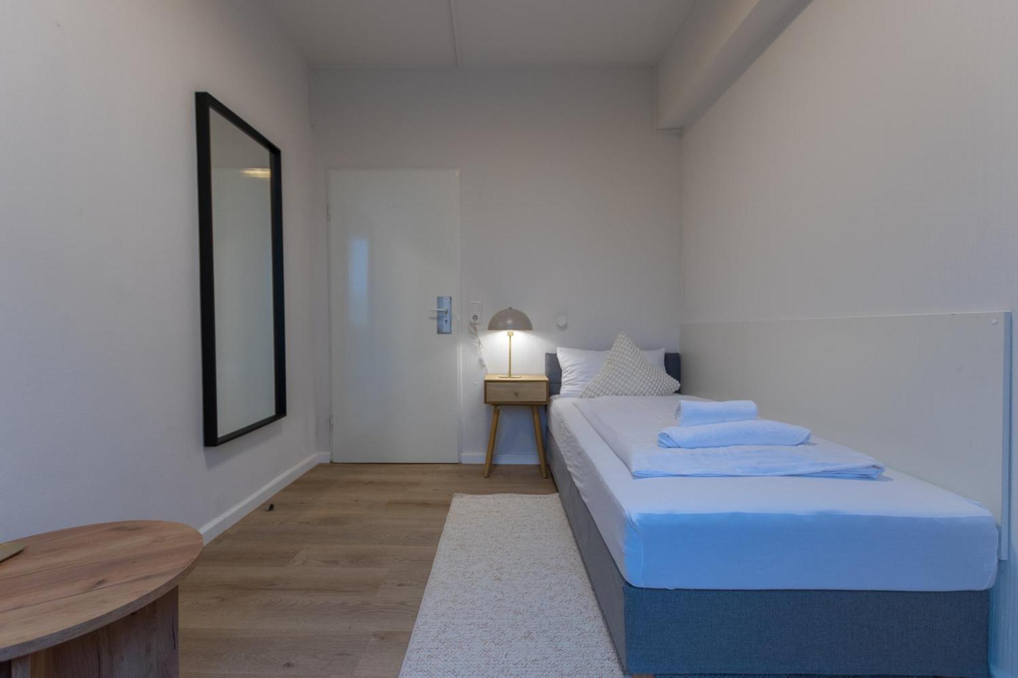 Hotel Dörenkamp by Vivere Stays Düsseldorf Exteriör bild