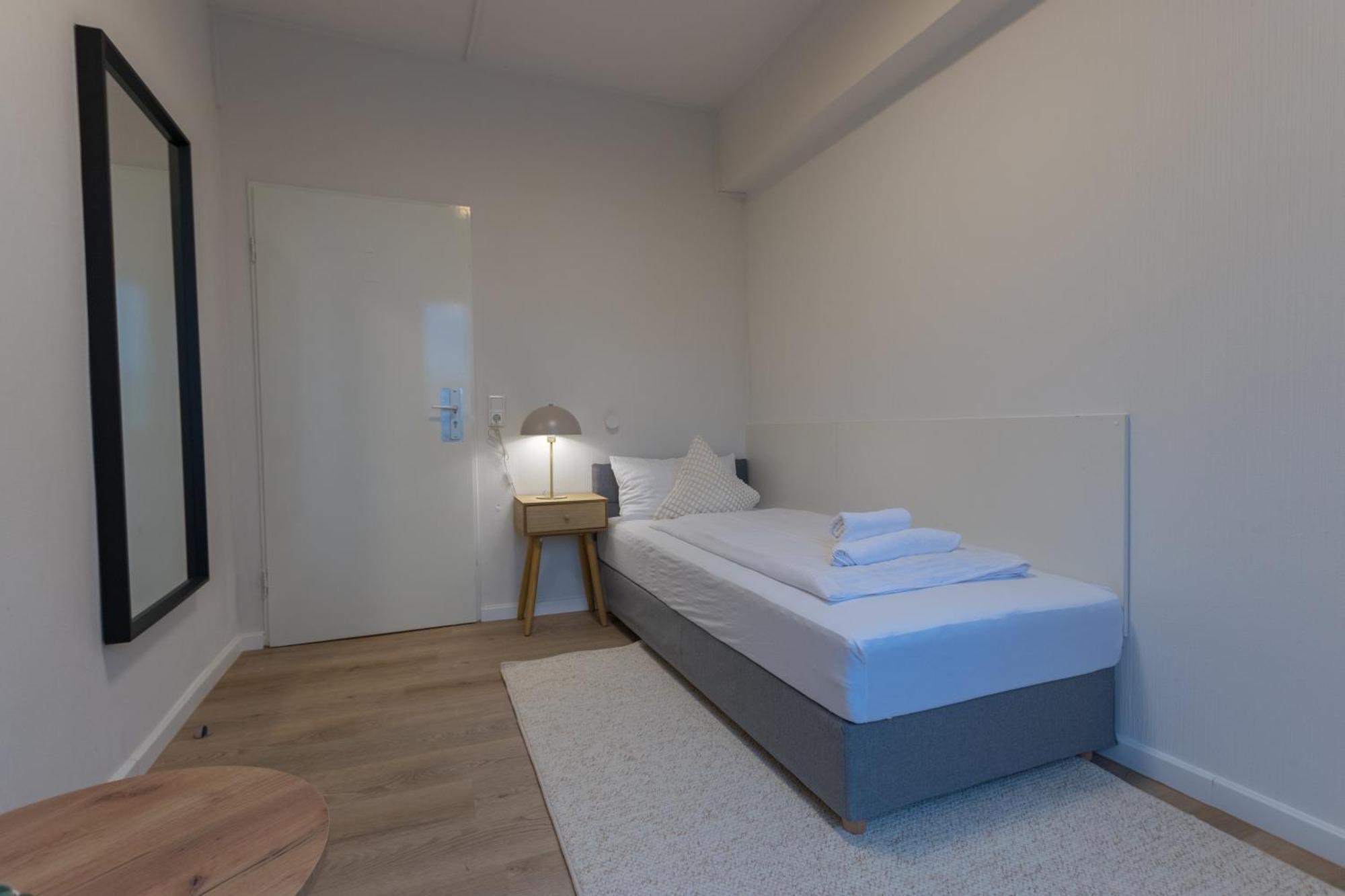 Hotel Dörenkamp by Vivere Stays Düsseldorf Exteriör bild
