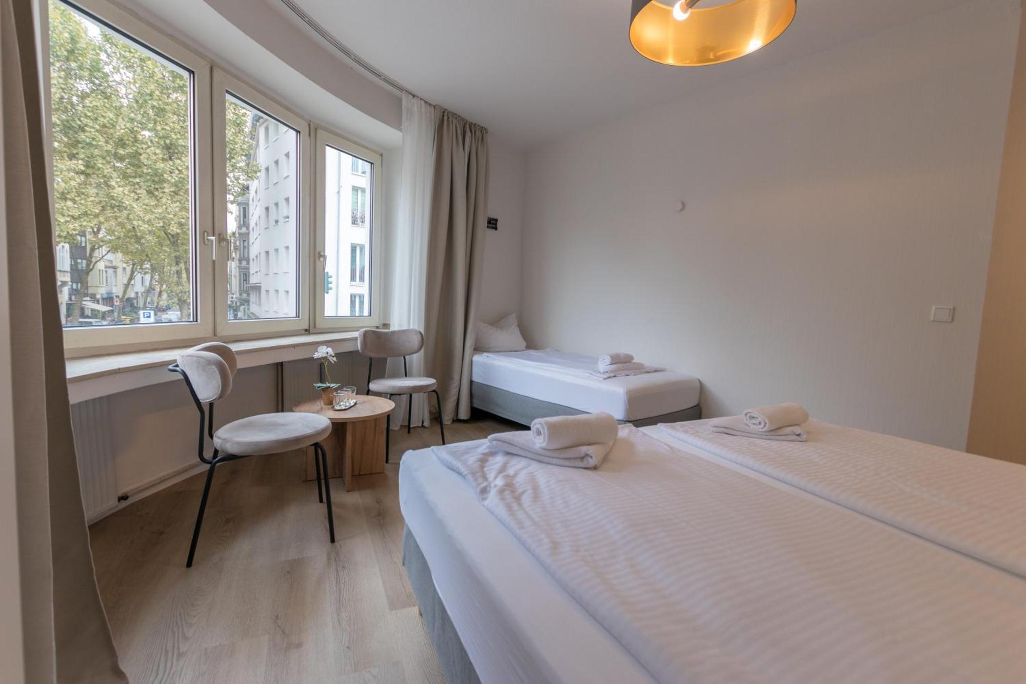 Hotel Dörenkamp by Vivere Stays Düsseldorf Exteriör bild