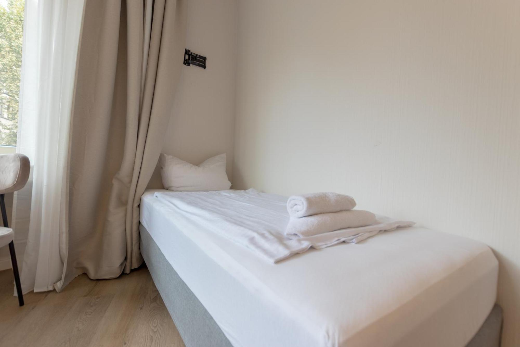Hotel Dörenkamp by Vivere Stays Düsseldorf Exteriör bild