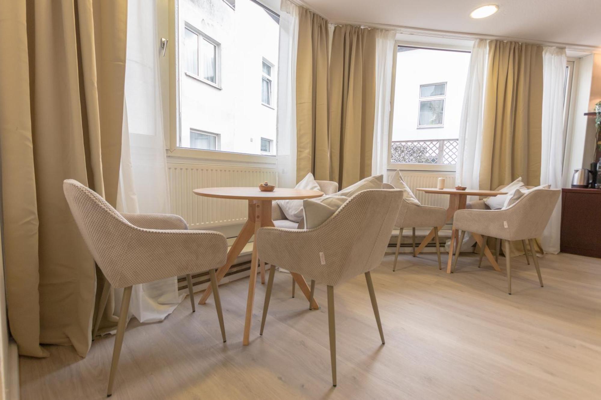 Hotel Dörenkamp by Vivere Stays Düsseldorf Exteriör bild